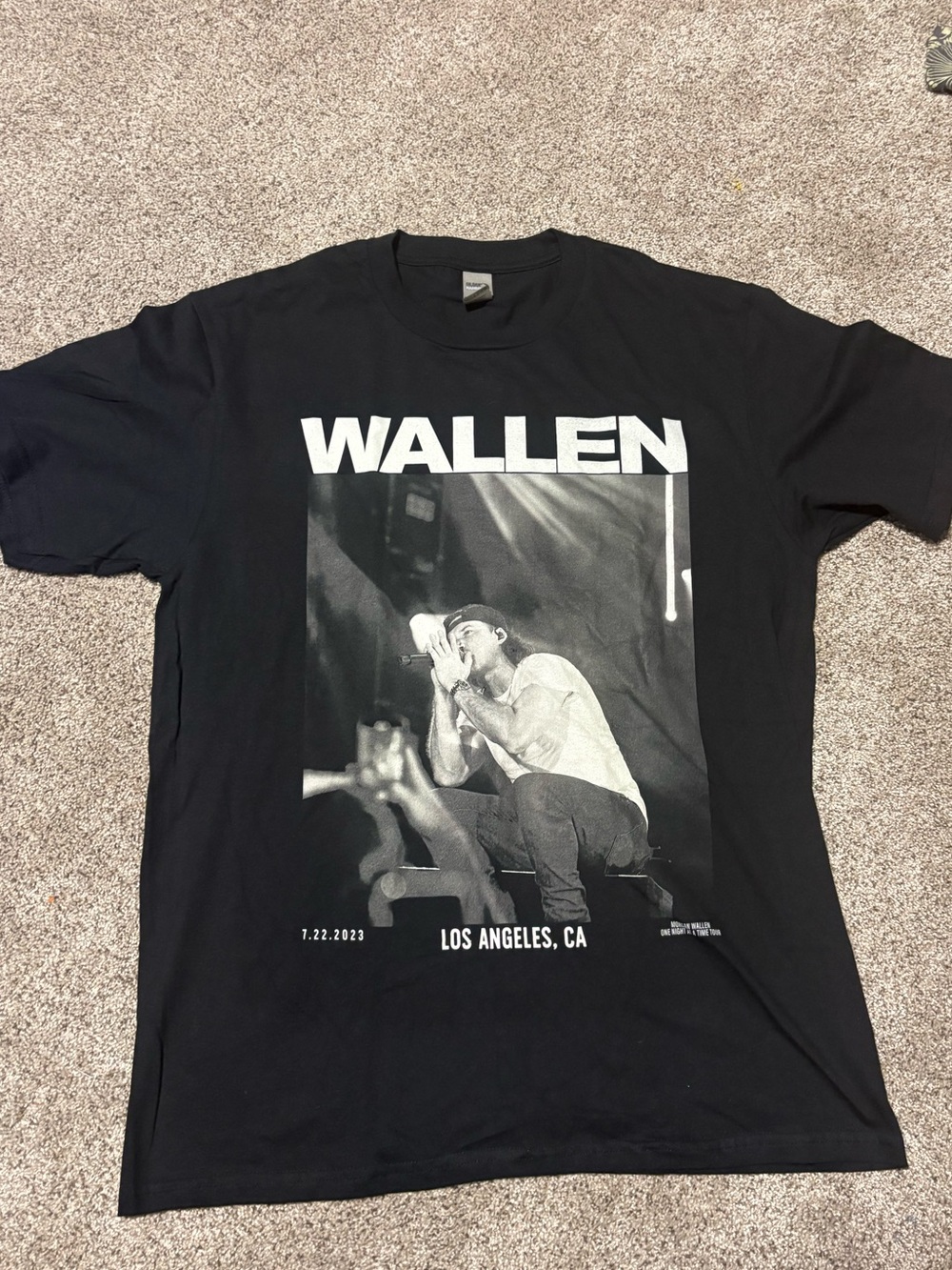 Gildan Black WALLEN Los Angeles Concert Graphic Tee
